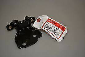 Genuine Honda Front Door Hinge B 67450-SM4-K01ZZ OEM