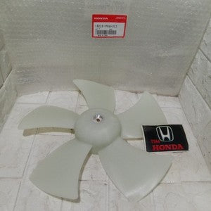Genuine Honda Odyssey 2004-2008 Radiator Cooling Fan Blade (Part Number 19020PNA003)