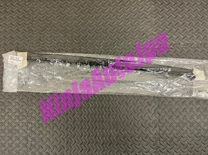 Toyota Original 75507-17010 MR2 AW11 Obere Verkleidung Heckscheibe Außen 1984-89