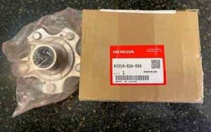 OEM Rear Wheel Hub for Honda 2000-2009 S2000 ABA-AP1 42210-S2A-000