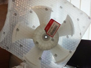 Brand new genuine Honda CRZ Insight Ballade City cooling fan blade 19020-RB0-004 A10