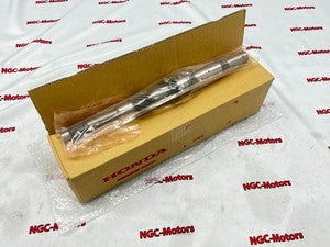 OEM main shaft component for 2004-2009 Honda S2000 AP2 (23210-PCY-010, 23210PCY010, Honda S2000 AP2 PCY010).
